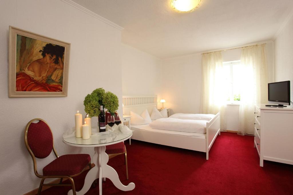Hotel Zum Stemplinger Hansl ハウツェンベルク エクステリア 写真
