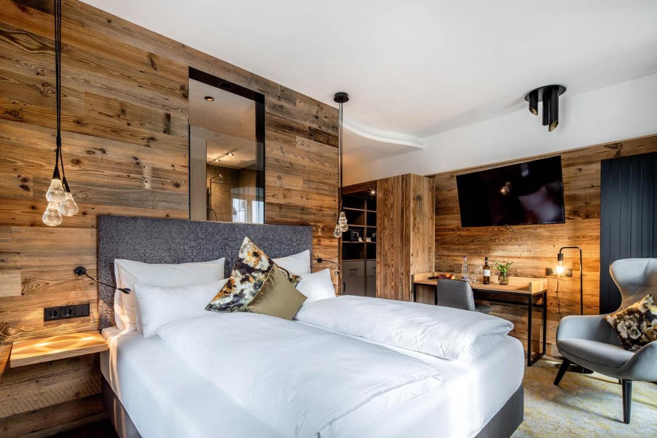 Hotel Zum Stemplinger Hansl ハウツェンベルク エクステリア 写真