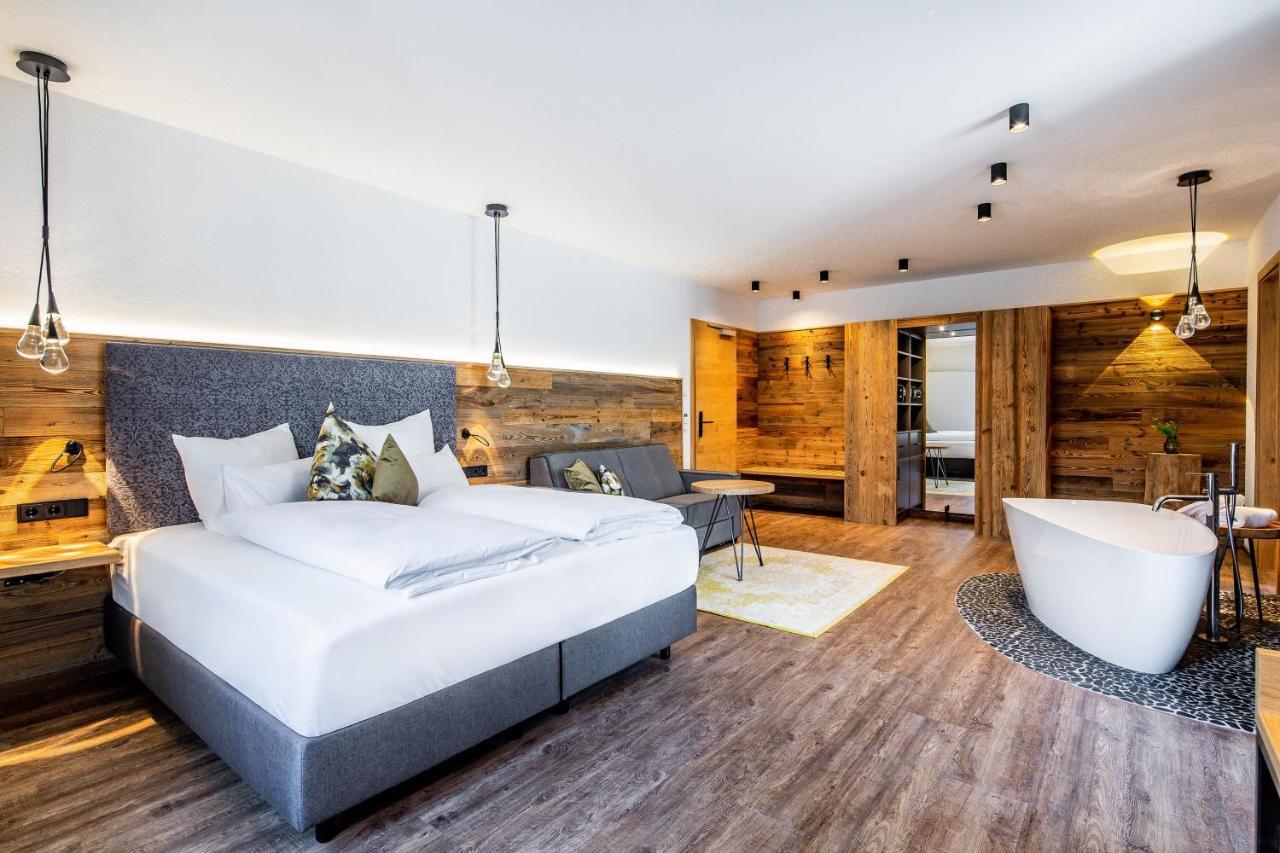 Hotel Zum Stemplinger Hansl ハウツェンベルク エクステリア 写真