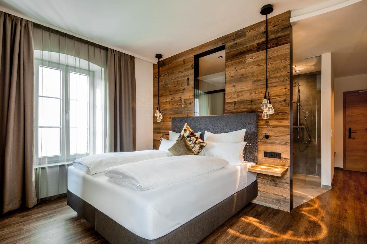 Hotel Zum Stemplinger Hansl ハウツェンベルク エクステリア 写真