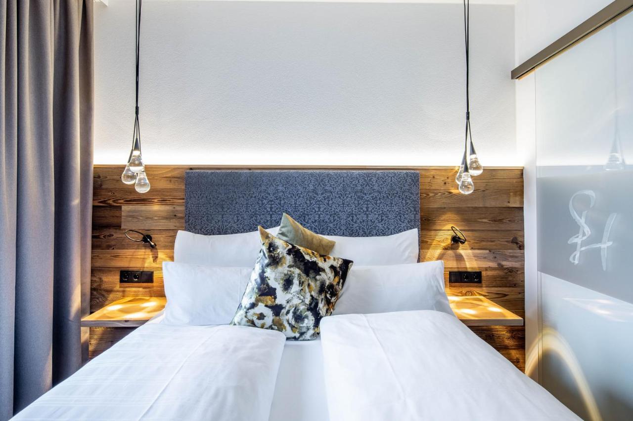 Hotel Zum Stemplinger Hansl ハウツェンベルク エクステリア 写真